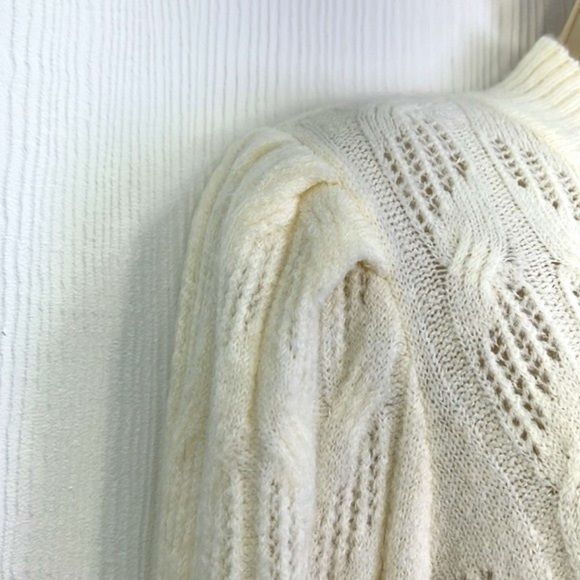 Express - NWT Ivory Knit Design With Puffy Sleeves Sweater Size Small - Picture 7 of 11